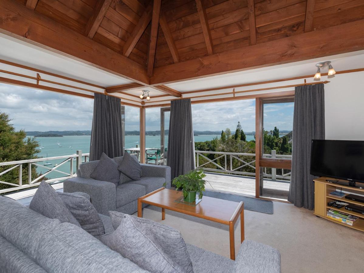 Te Maiki Escape - Russell Holiday Home Экстерьер фото