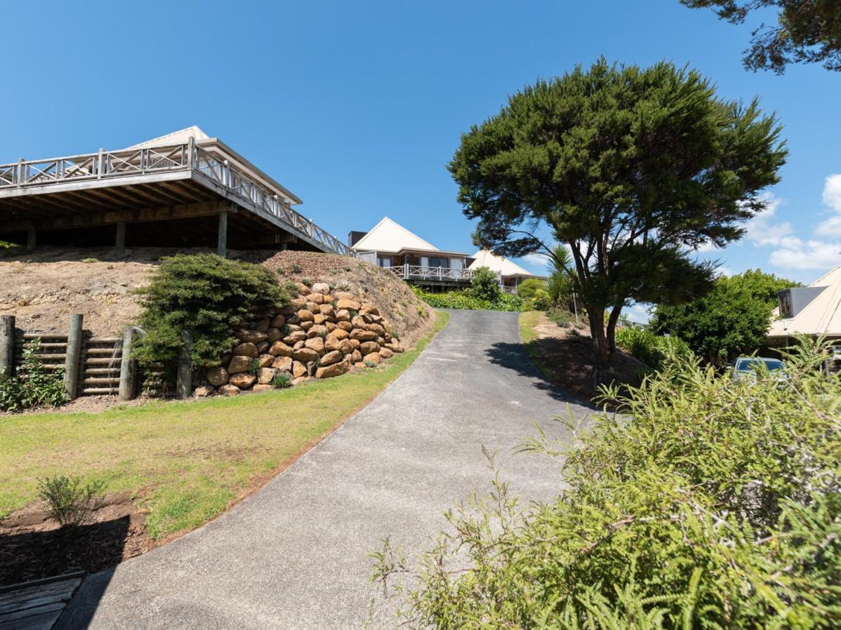 Te Maiki Escape - Russell Holiday Home Экстерьер фото
