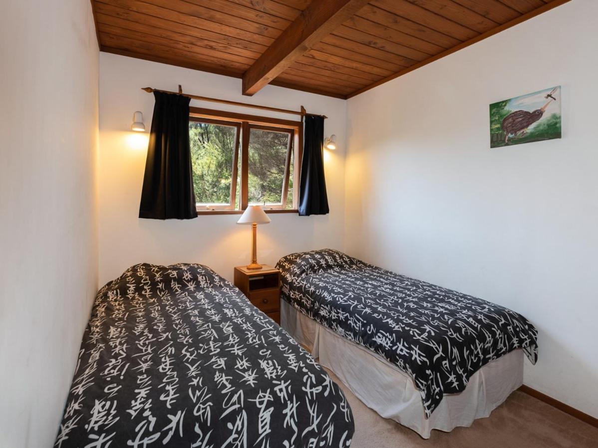 Te Maiki Escape - Russell Holiday Home Экстерьер фото